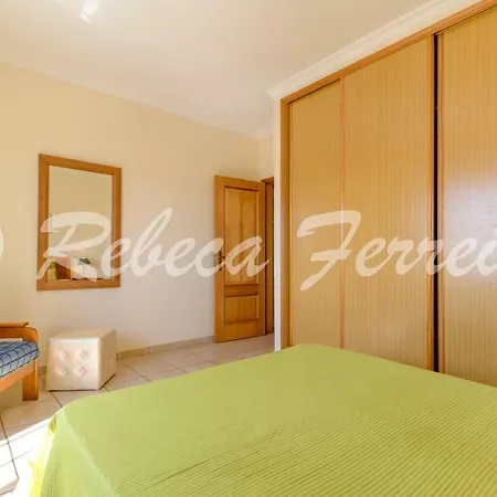 V3 Parra 8 Villa *